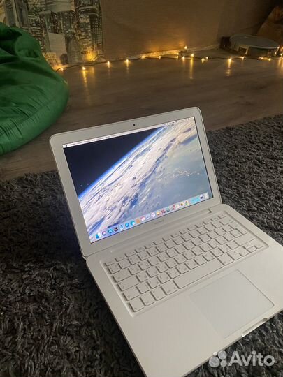Apple MacBook 13