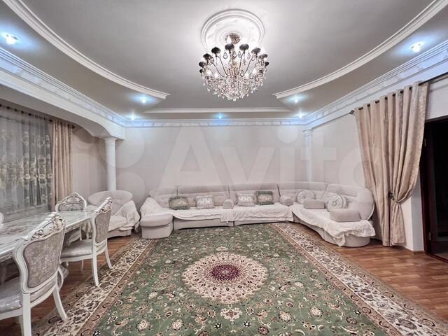 5-к. квартира, 230 м², 3/8 эт.