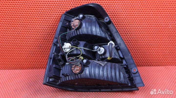 Фонарь задний правый Kia Sorento BL D4CB 92402-3E5