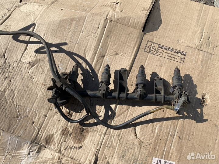 Топливная рампа Renault megane 1