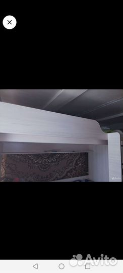 Двухъярусная кровать