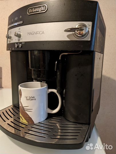 Кофемашина Delonghi Magnifica esam 3000