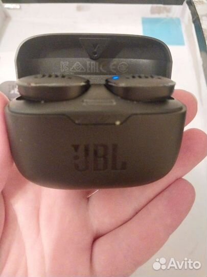 Беспроводные наушники jbl