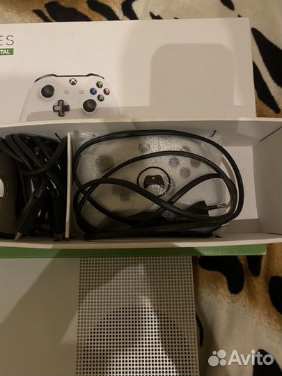 Xbox one s без досковода 1000 гб