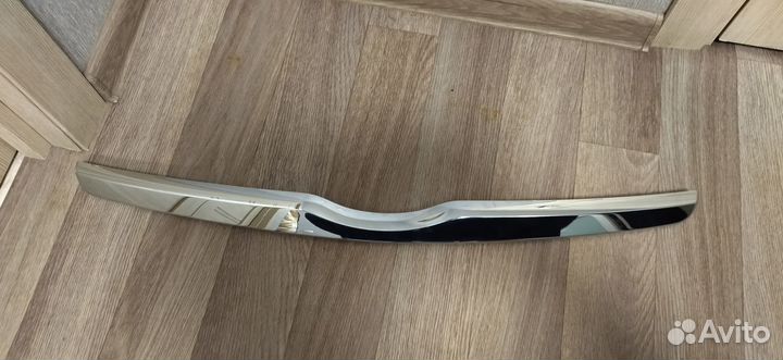 Накладка решётки радиатора гранта