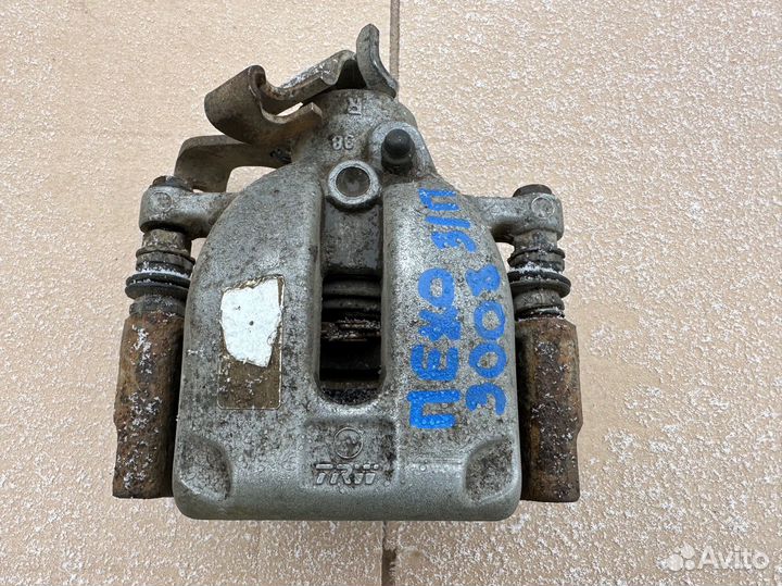 Суппорт задний правый Peugeot 3008