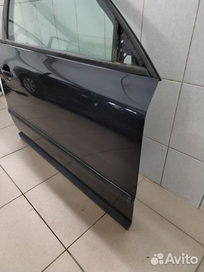 Дверь передняя правая в сборе VW Passat B5