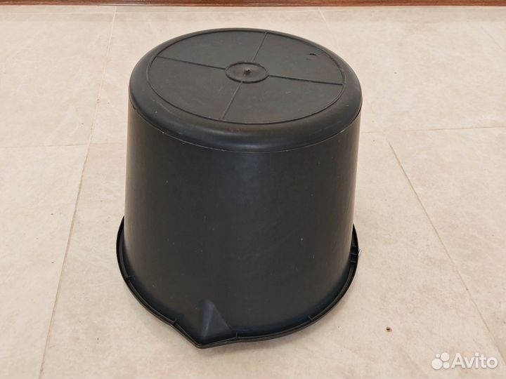 Пластиковое ведро 20л с носиком