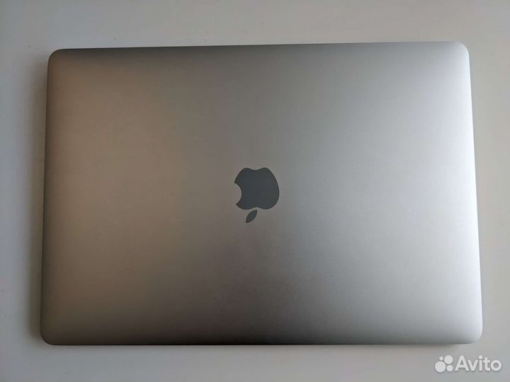 Macbook Air M1 16GB, SSD 512 GB