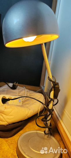 Лампа настольная