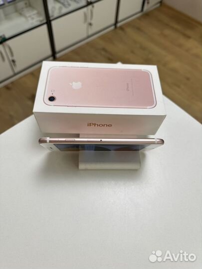 iPhone 7, 32 ГБ