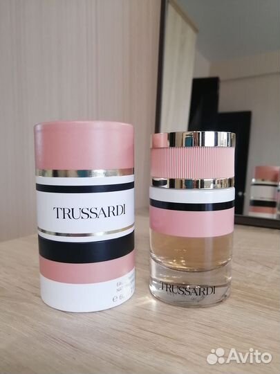 Парфюмерная вода женская trussardi