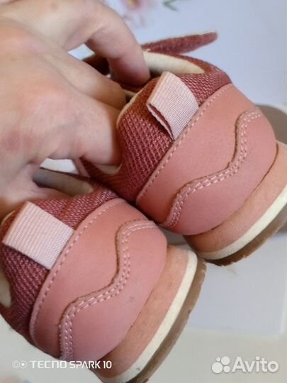 Кроссовки для девочки H&M размер 28