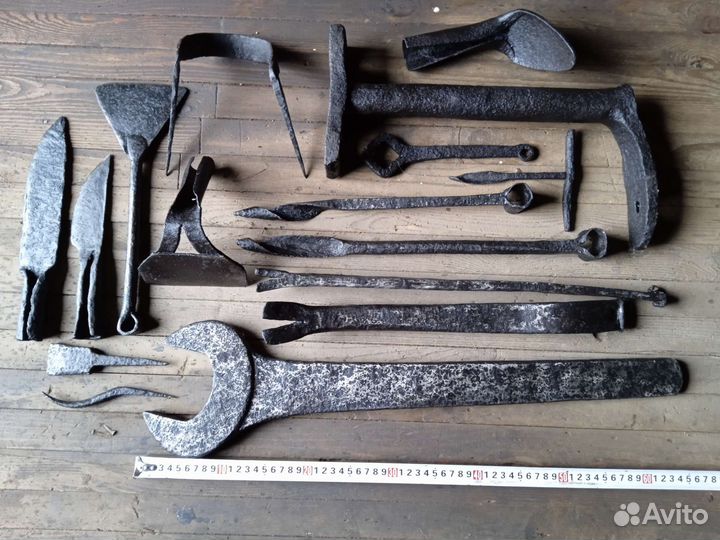 Старинные кованые изделия