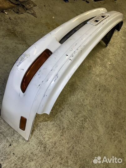 Бампер передний Toyota Vista SV30 5211932460