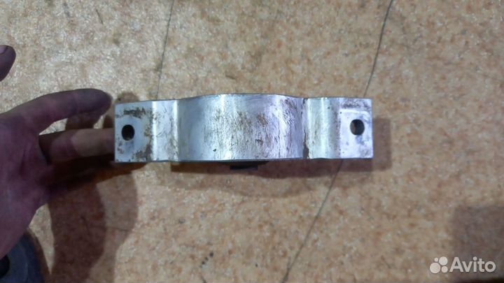 Подушка двигателя Nissan Primera P11 1998