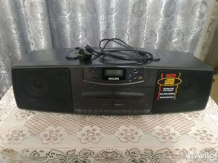 Музыкальный центр philips
