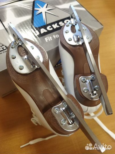 Новые фигурные коньки Jackson mystique 23 размер