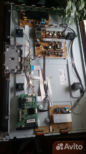 LE32A451C1, LE37A430T, UE43J5272AU, PS42C430A1W