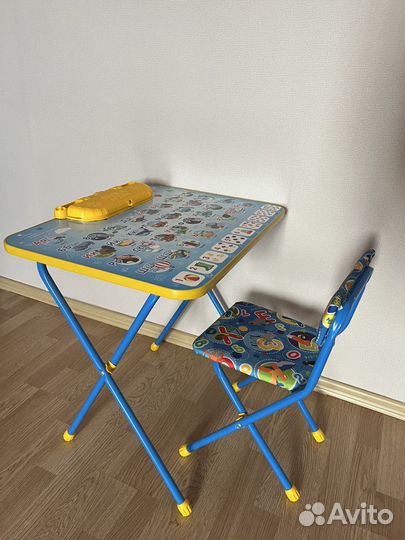 Детский стол и стул