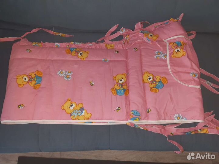 Бортики в детскую кроватку для девочки