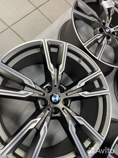 22 новые BMW 747m стиль X5/X6 G05/G06