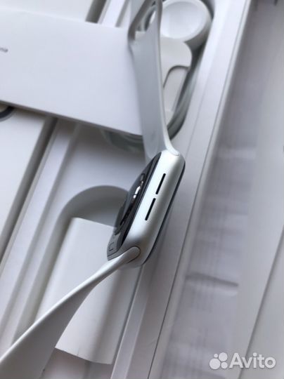 Часы apple watch 4 40 mm