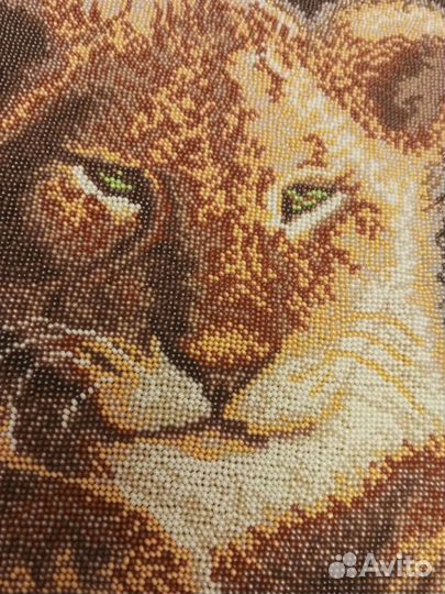 Картина вышитая бисером