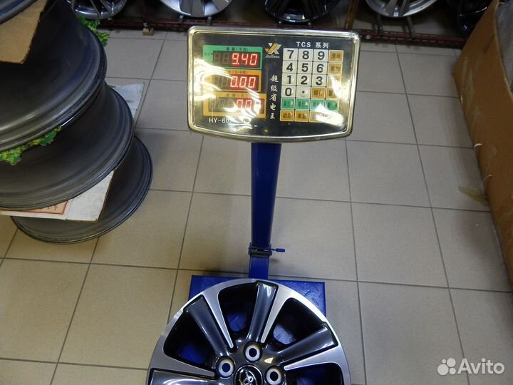 1165 Toyota voxy, noah R16 5*114/3 ет50 Оригинал