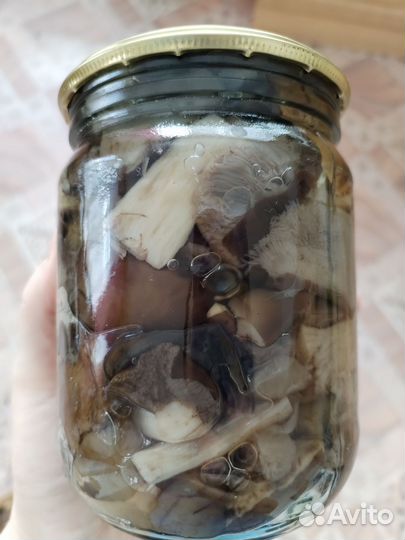 Грибы соленые и жареные