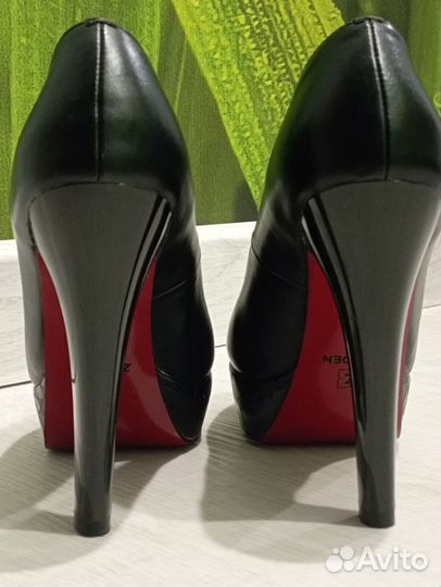 Туфли женские 37 размер, чёрные, бу
