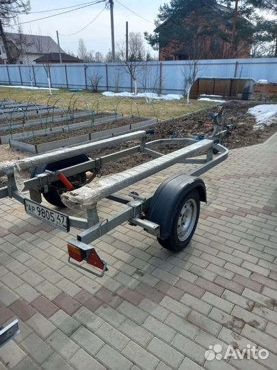 Лодочный прицеп