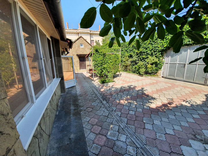 Дом 80 м² на участке 4 сот.