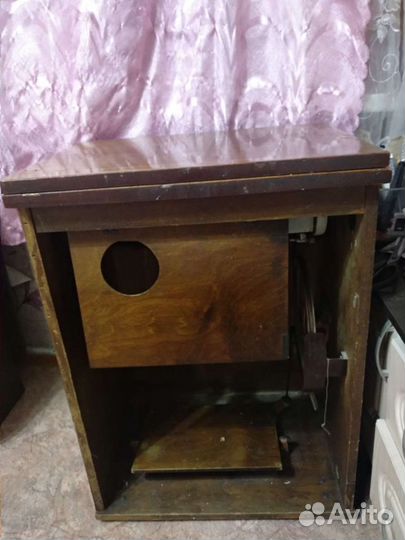 Швейная машина Чайка-3