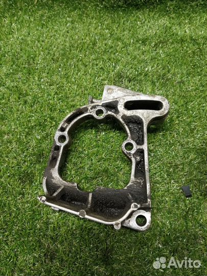 Кронштейн насоса гура Fiat Albea
