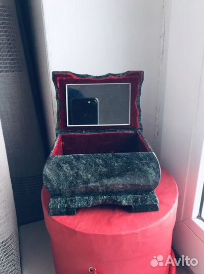 Шкатулка из натурального камня