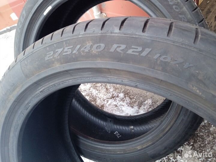 Pirelli P Zero PZ4 275/40 R21