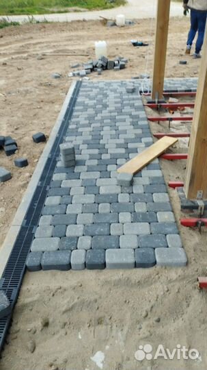 Бригада строителей