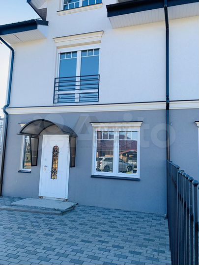 Таунхаус 140 м² на участке 1,8 сот.