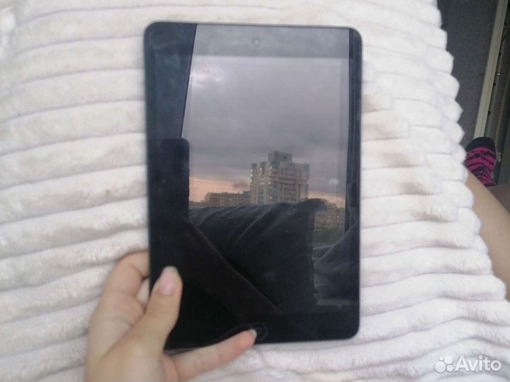 Планшет apple iPad mini 2013 27,3 гб