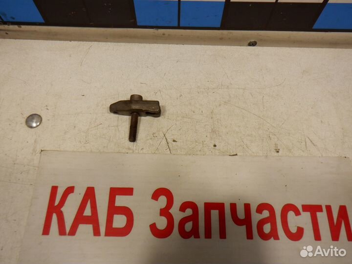 Планка Клипса форсунки Kia Carnival 2.9TD