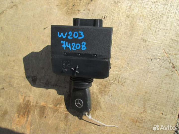 Замок зажигания Mercedes-Benz C230 W203 271.948