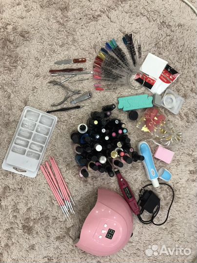 Маникюрный набор с лампой