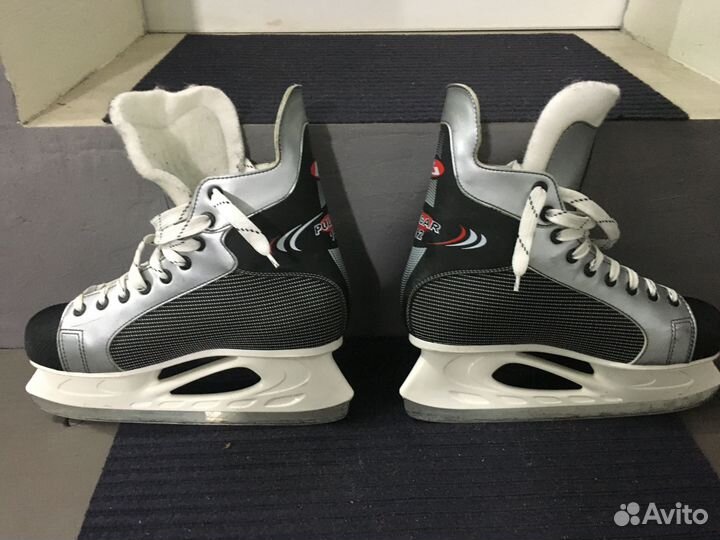 Коньки хоккейные Botas Pulsar 112. 29,5см Чехия