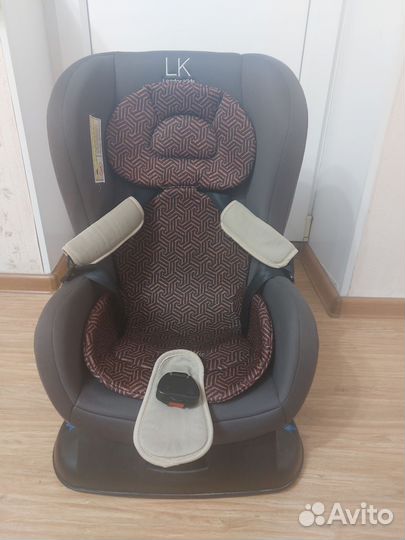 Автомобильное детское кресло от 0 до 18 кг