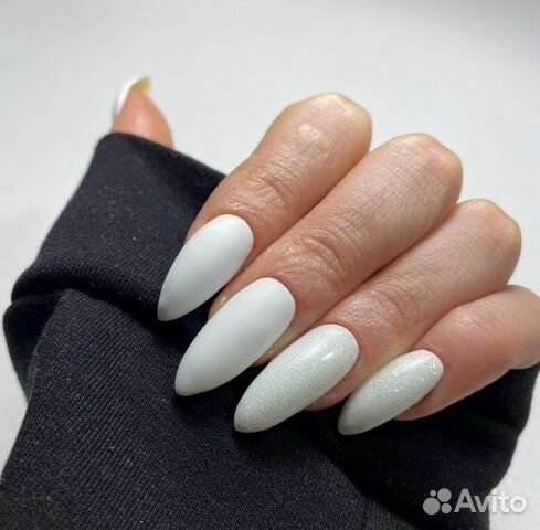 Педикюр с покрытием гель-лаком