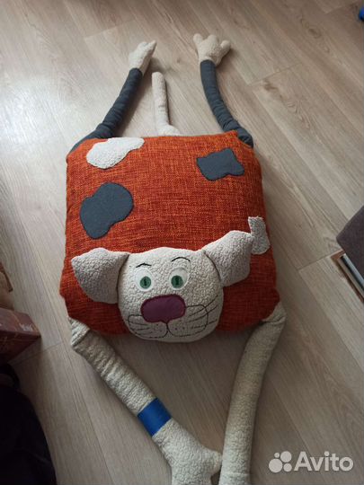 Кот-подушка