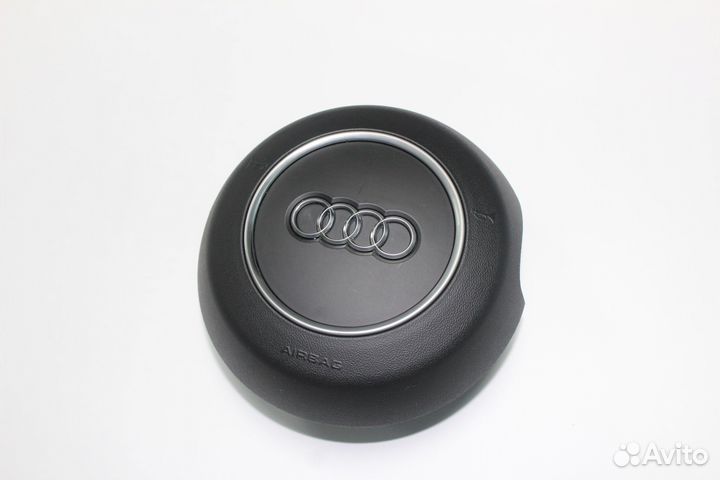 Подушка безопасности Audi. Крышка
