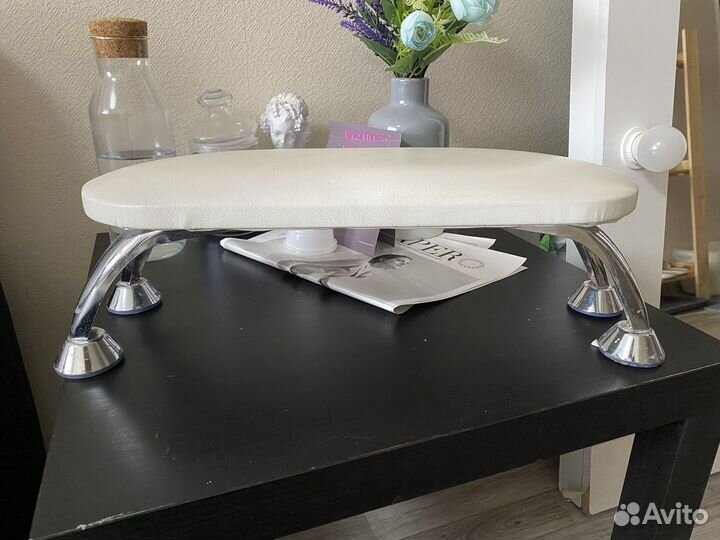 Подставка для рук маникюрная