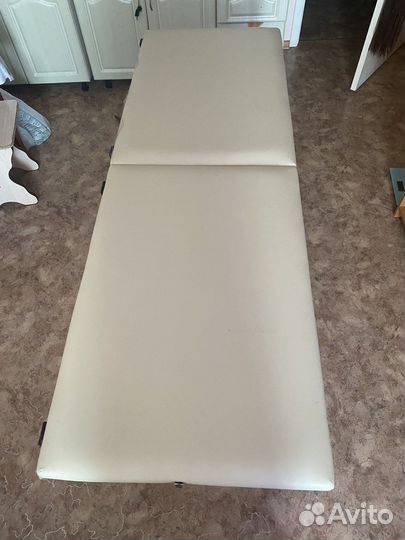 Складная массажная кушетка